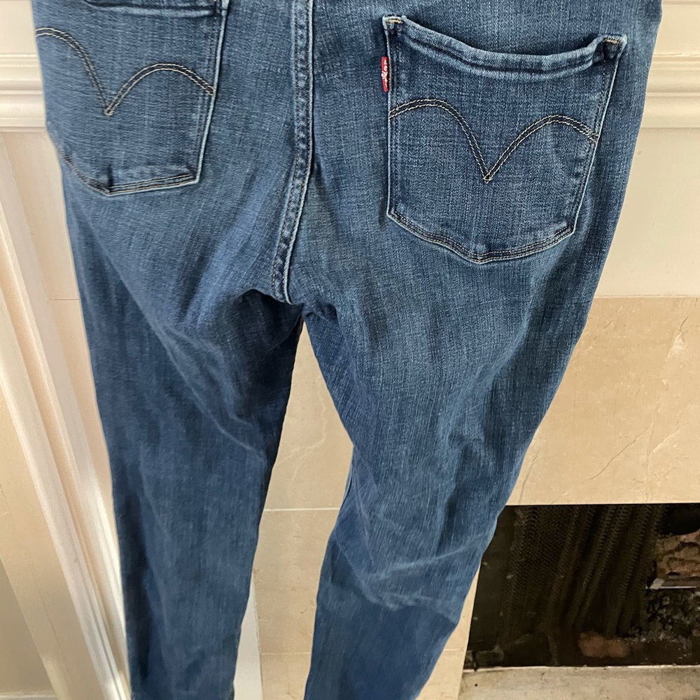 5 Jean bundle sizes 10 and 12 as shown